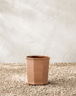 Dempsey Terracotta Pot
