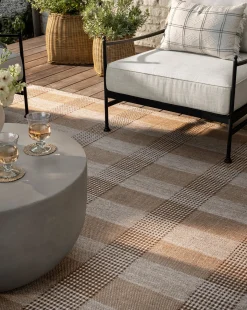 Hargrove Handwoven Indoor/Outdoor Rug