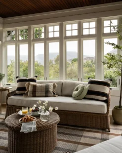 Keenan Handwoven Indoor/Outdoor Rug