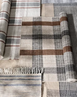 Keenan Handwoven Indoor/Outdoor Rug