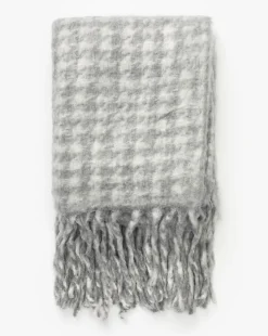 Kirsley Houndstooth Throw