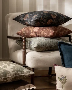 Lavinia Pillow Cover