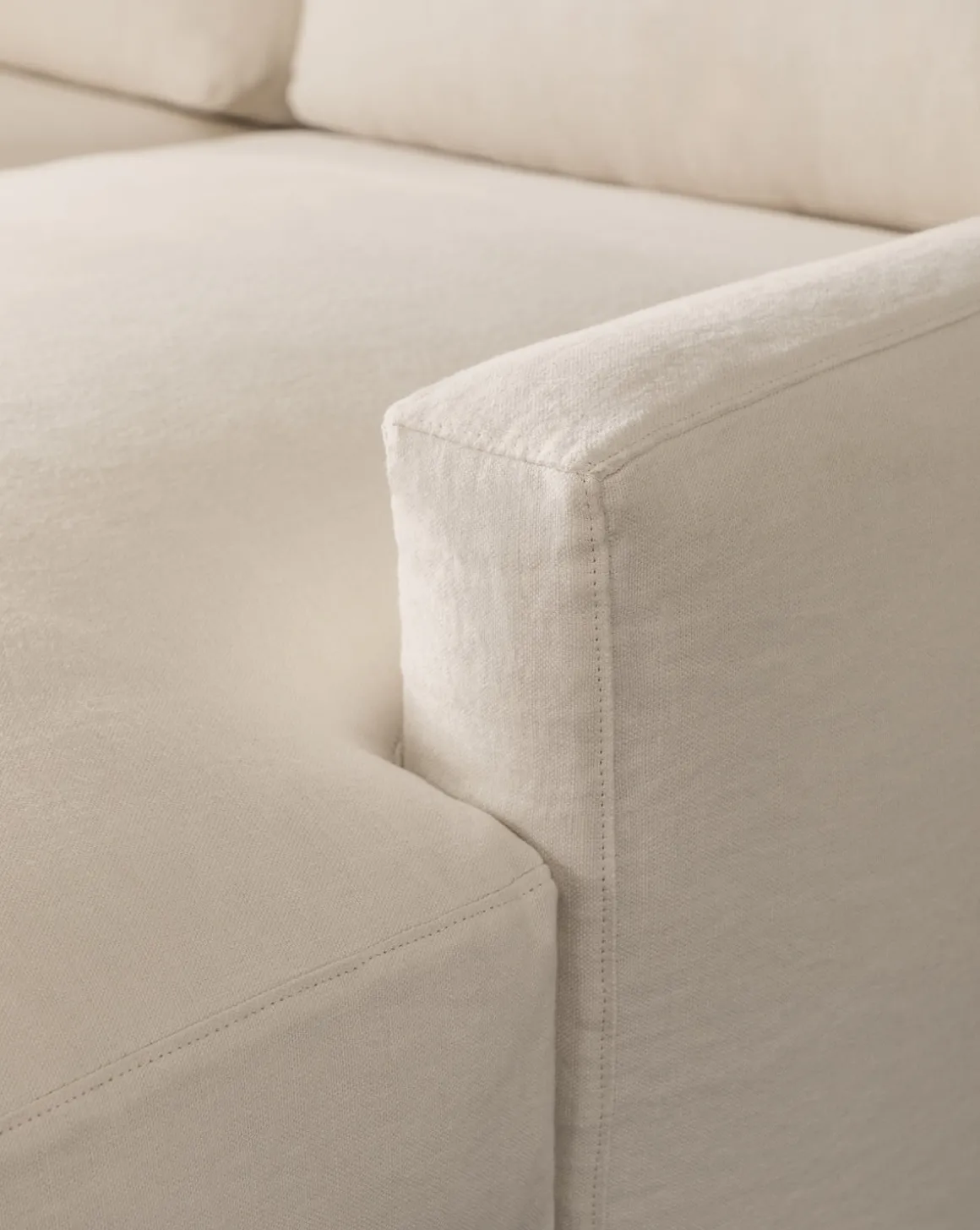 Macy Slipcover Chaise Sectional 101"