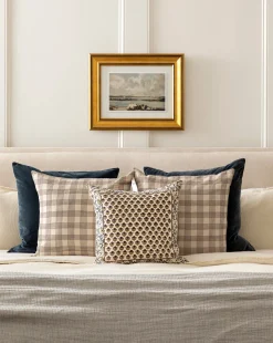 Malik Linen Pillow Cover