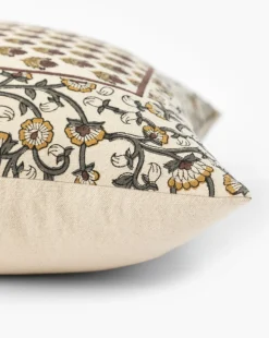 Malik Linen Pillow Cover