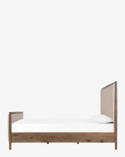 Maxen Bed