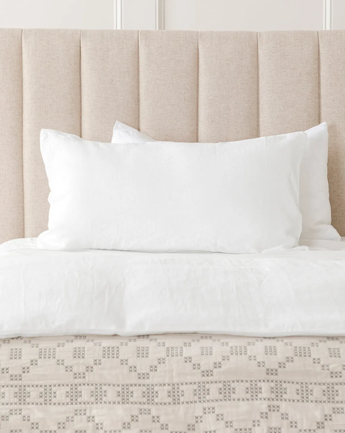 Penelope White Linen Shams (Set of 2)