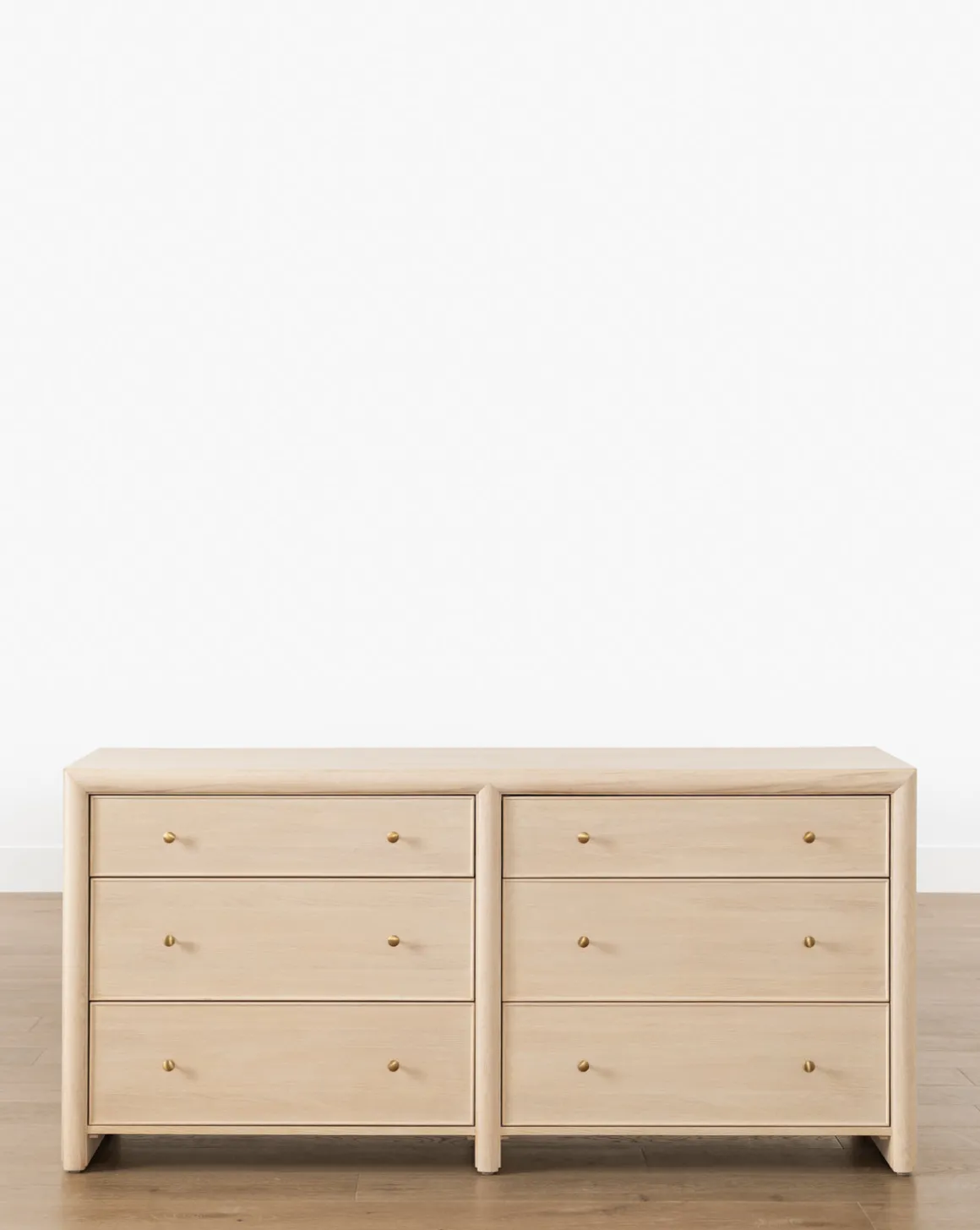 Tellerbeck Dresser
