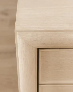 Tellerbeck Nightstand